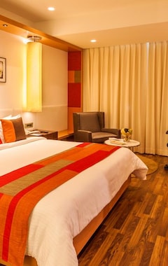 Hotel Deventure Sarovar Portico Kapashera, New Delhi (Delhi, India)