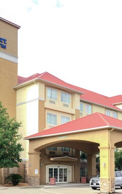 Hotel Comfort Inn & Suites Near Six Flags & Medical Center (San Antonio, USA)
