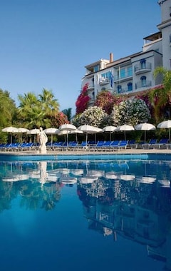 Hotelli Sant Alphio Garden Hotel & Spa (Giardini-Naxos, Italia)
