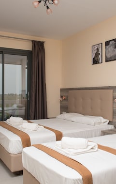 Huoneistohotelli INO Luxury Rooms (Paralia Katerinis, Kreikka)