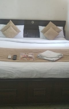 Hotel AVP House (Noida, Indien)