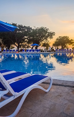 Royal Decameron Indigo Beach Resort & Spa (Montrouis, Haiti)