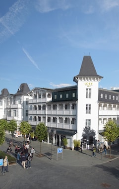 LOEV - VELA Hotels (Binz, Alemania)