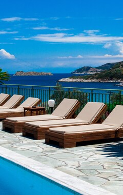 Hotel Paramithenio Village Resort (Agii Apostoli, Grækenland)