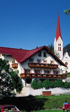 Hotelli Hotel Gasthof Bären (Holzgau, Itävalta)