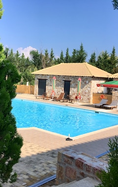Hotel Almyra Holiday Village (Edipsos, Grecia)
