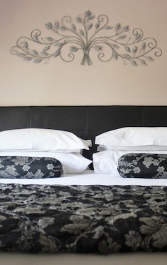 Hotelli 41 on Cedar Bed and Breakfast (Goodwood, Etelä-Afrikka)