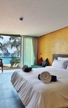 Hotel Coriacea Beachfront Boutique Phuket Resort - SHA Plus (Mai Khao Beach, Thailand)