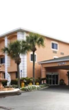 Hotelli Days Inn & Suites By Wyndham Bonita Springs North Naples (Bonita Springs, Amerikan Yhdysvallat)
