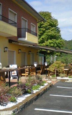 Hotelli Albergo ai Monti (Bussolengo, Italia)