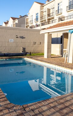 Hotelli Century On Lake Apartments (Kapkaupunki, Etelä-Afrikka)