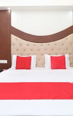 OYO 18504 Hotel Safari (Zirakpur, India)