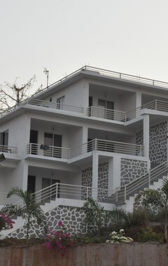 Resort Hotel Raj Cottage (Karjat, India)