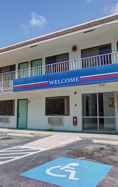 Hotelli Motel 6 Savannah - Richmond Hill (Richmond Hill, Amerikan Yhdysvallat)