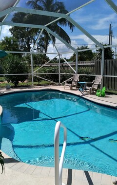 Koko talo/asunto Tropical Paradise In Stuart, Fl - Furnished 3/2 Home W/ Pool (Stuart, Amerikan Yhdysvallat)