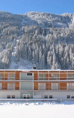 Hotelli Base Aktivhotel Montafon (St. Gallenkirch - Gortipohl, Itävalta)