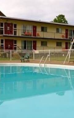 Motel Sauble Beach Lodge (Sauble Beach, Canada)