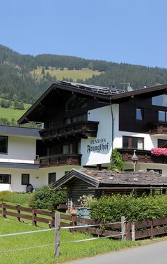 Majatalo Pension Franglhof (Kirchberg, Itävalta)