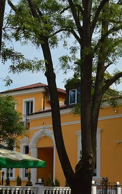 Hotelli City House ex Ruse Palace (Ruse, Bulgaria)