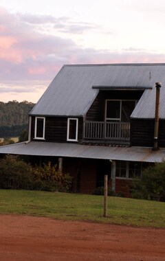 Hotel Pump Hill Farm Cottages (Pemberton, Australia)