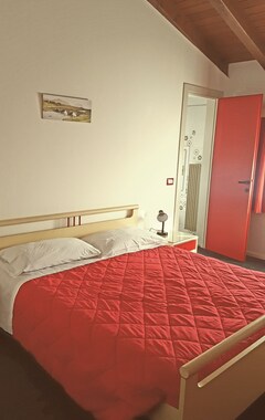 Hotel Corona 2.0 (Clauzetto, Italien)