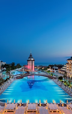 Hotelli Titanic Mardan Palace (Antalya, Turkki)