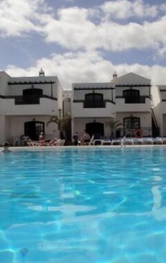 Hotelli Apartamentos San Marcial (Playa Matagorda, Espanja)