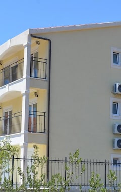 Hele huset/lejligheden Apartments Neli (Vinišće, Kroatien)