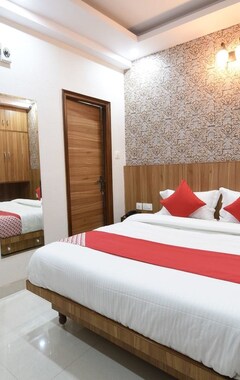Hotel OYO 14387 Luxury Inn (Delhi, Indien)