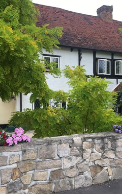 Hotel Heathrow Cottages (Staines-upon-Thames, Reino Unido)