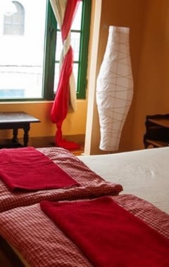 Hostel / vandrehjem Red Star Surf &Yoga Camp Lanzarote (Famara, Spanien)