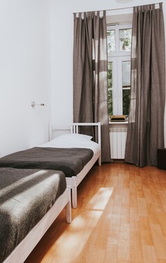 Hotelli Erasmus Dorm (Varsova, Puola)