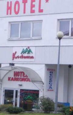 Hotelli Karkonosze (Jelenia Góra, Puola)