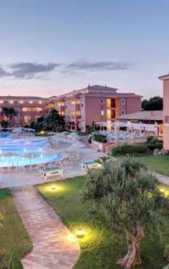 Hotel Grupotel Macarella Suites & Spa (Cala'n Bosch, España)