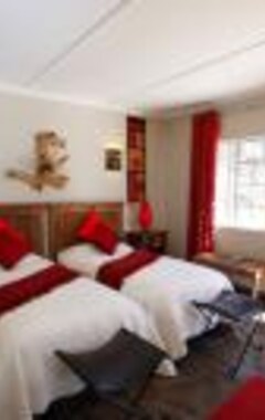 Hotelli Inverdoorn Game Reserve Lodge (Touws River, Etelä-Afrikka)