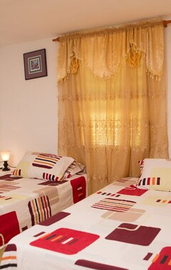Koko talo/asunto Cozy, Self Contained 2 Bedroom Apartment Located On The Bustling South Coast (Oistins, Barbados)
