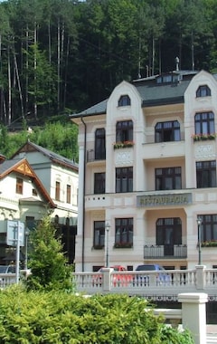 Hotel Most Slavy (Trenčianske Teplice, Eslovaquia)