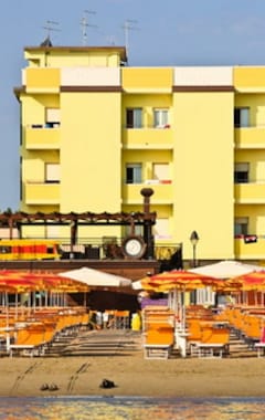 Hotelli Sandra (Gatteo, Italia)