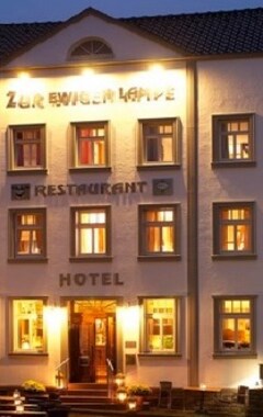 Hotelli Zur Ewigen Lampe Romantisches Landhotel & Restaurant (Nideggen, Saksa)