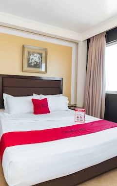 Hotel RedDoorz Plus @ Project 6 Quezon City (Manila, Filipinas)