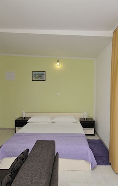Hotel Apartments & Rooms Villa Maslina (Trogir, Kroatien)