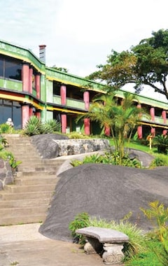 Lake Arenal Hotel & Brewery (Tilarán, Costa Rica)