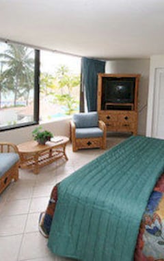 Hotel Blue Water Resort at Guanahani Village (Cable Beach, Bahamas)