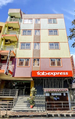Hotel FabExpress Palm Emirates Tavarekere (Bengaluru, India)