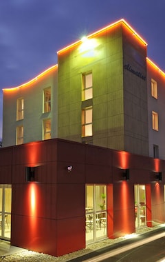 Hotel Clermont Estaing (Clermont-Ferrand, Francia)