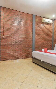 Hotel RedDoorz Plus @ Ampera Raya (Yakarta, Indonesia)