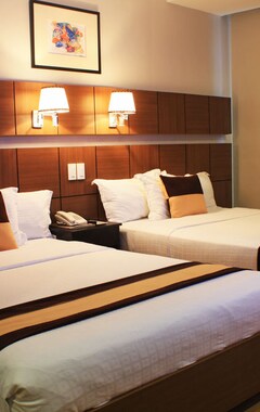 The Pinnacle Hotel and Suites (Davao City, Philippines)