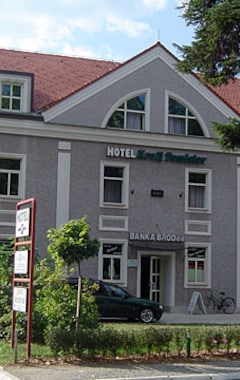 Hotel Kralj Tomislav (Nova Gradiška, Kroatien)