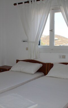Hotelli Meltemi Pension (Gialos, Kreikka)