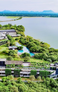 Hotelli DoubleTree by Hilton Weerawila Rajawarna Resort (Tissamaharama, Sri Lanka)
